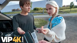 Plavuša jaha veliki kurac u javnom pick-up scenu